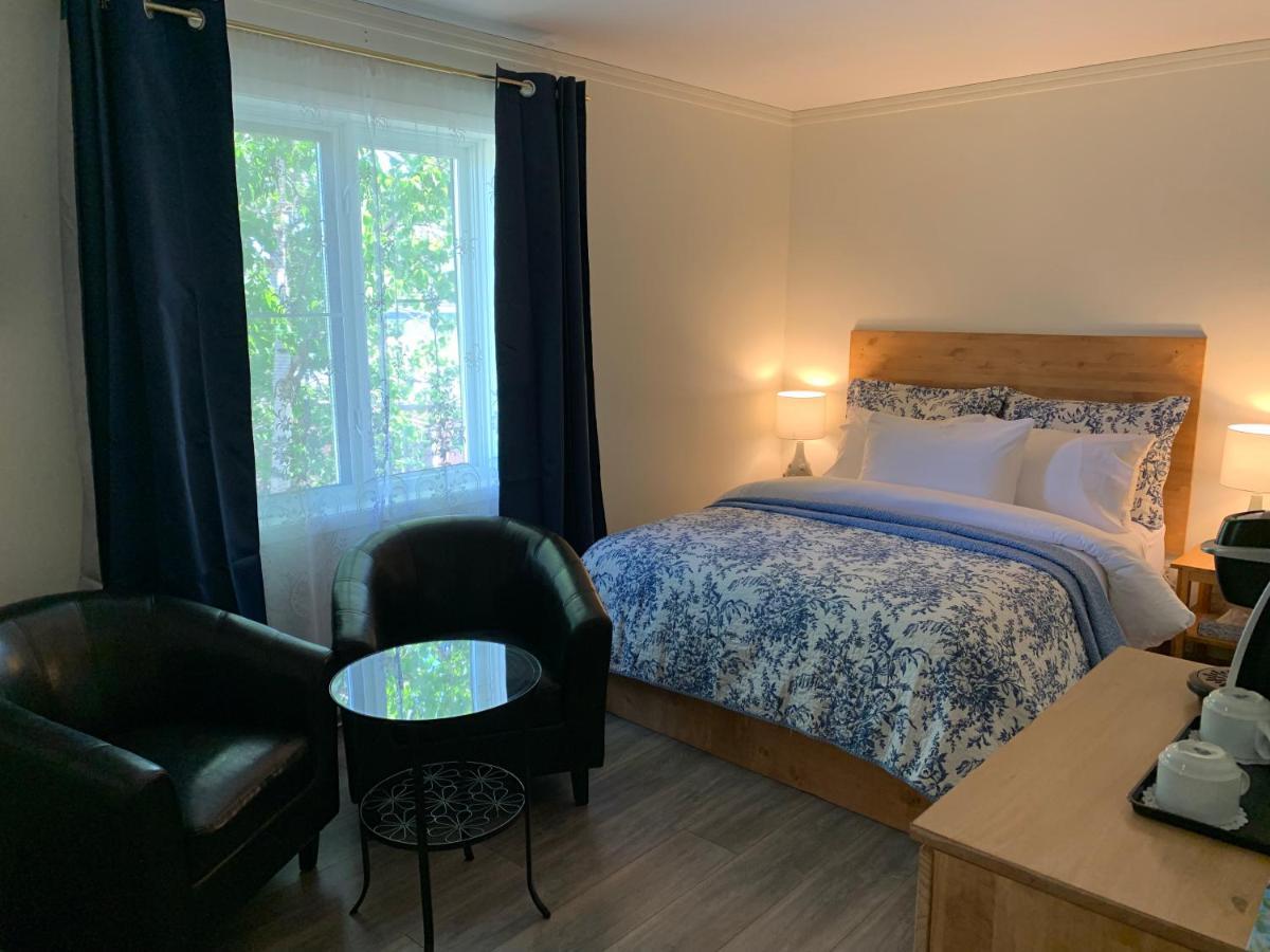 Auberge La Rosepierre Bistro Henri Гранд Бержерон Екстериор снимка